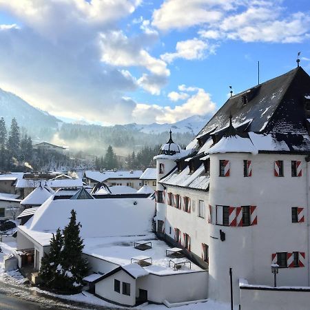 Family Hotel Schloss Rosenegg Fieberbrunn Eksteriør bilde