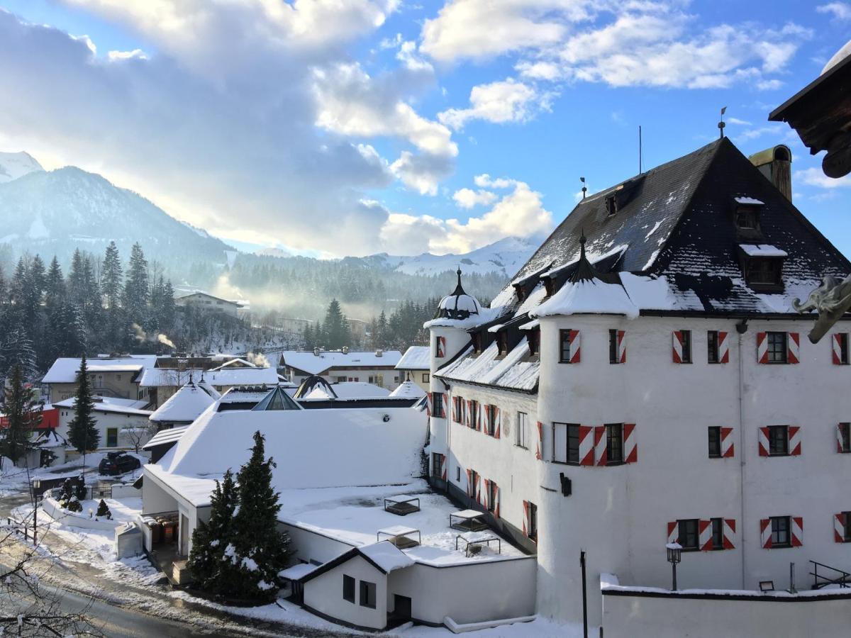 Family Hotel Schloss Rosenegg Fieberbrunn Eksteriør bilde