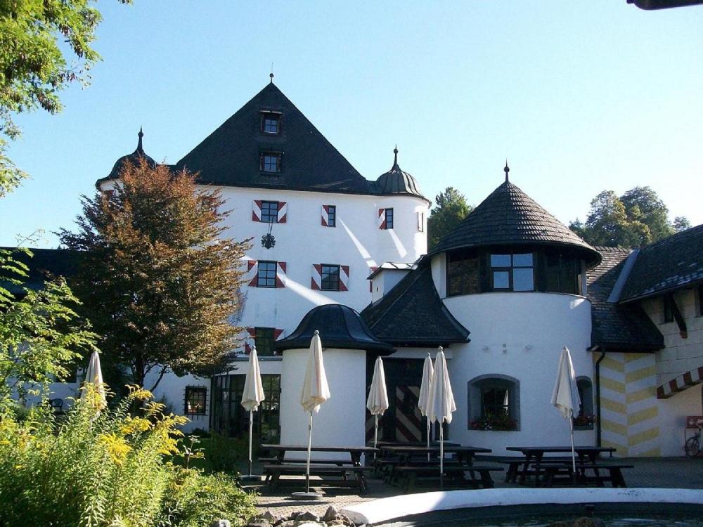 Family Hotel Schloss Rosenegg Fieberbrunn Eksteriør bilde