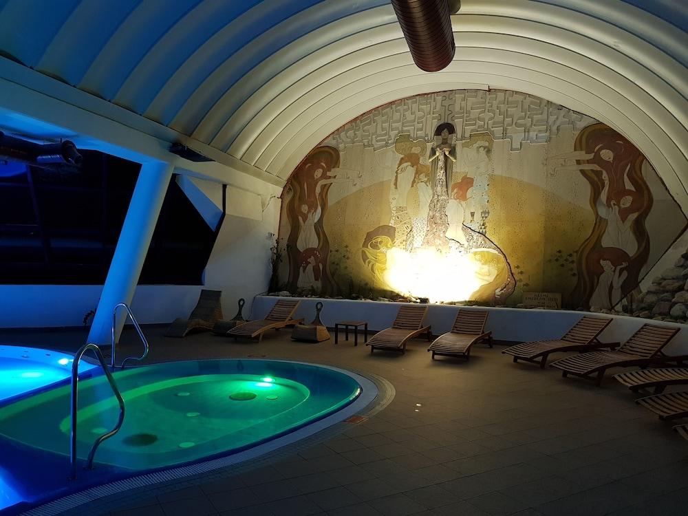Family Hotel Schloss Rosenegg Fieberbrunn Eksteriør bilde