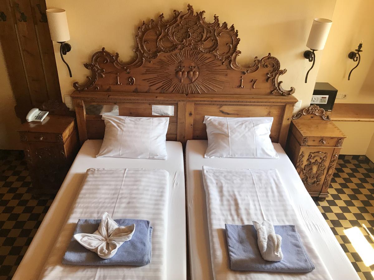 Family Hotel Schloss Rosenegg Fieberbrunn Eksteriør bilde
