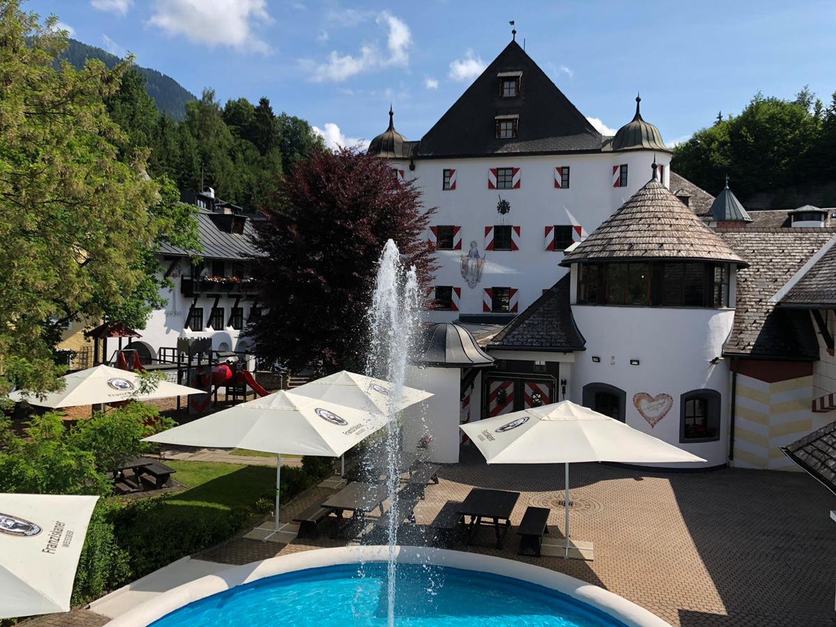 Family Hotel Schloss Rosenegg Fieberbrunn Eksteriør bilde