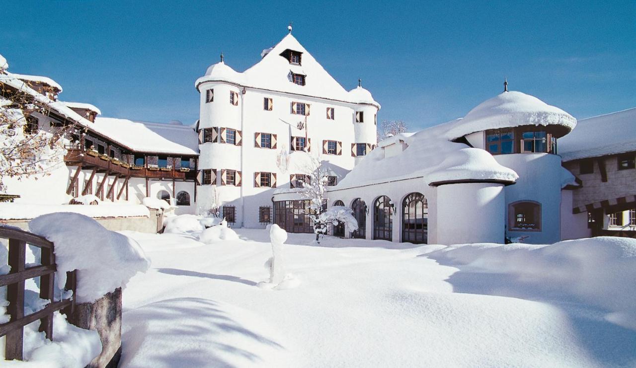 Family Hotel Schloss Rosenegg Fieberbrunn Eksteriør bilde