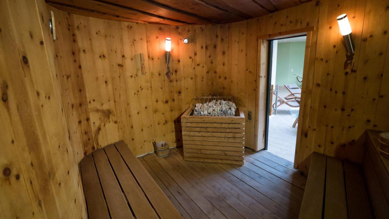 Family Hotel Schloss Rosenegg Fieberbrunn Eksteriør bilde