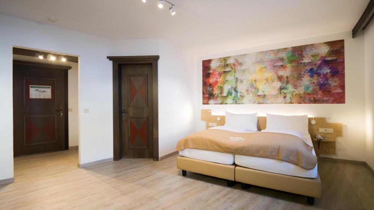 Family Hotel Schloss Rosenegg Fieberbrunn Eksteriør bilde