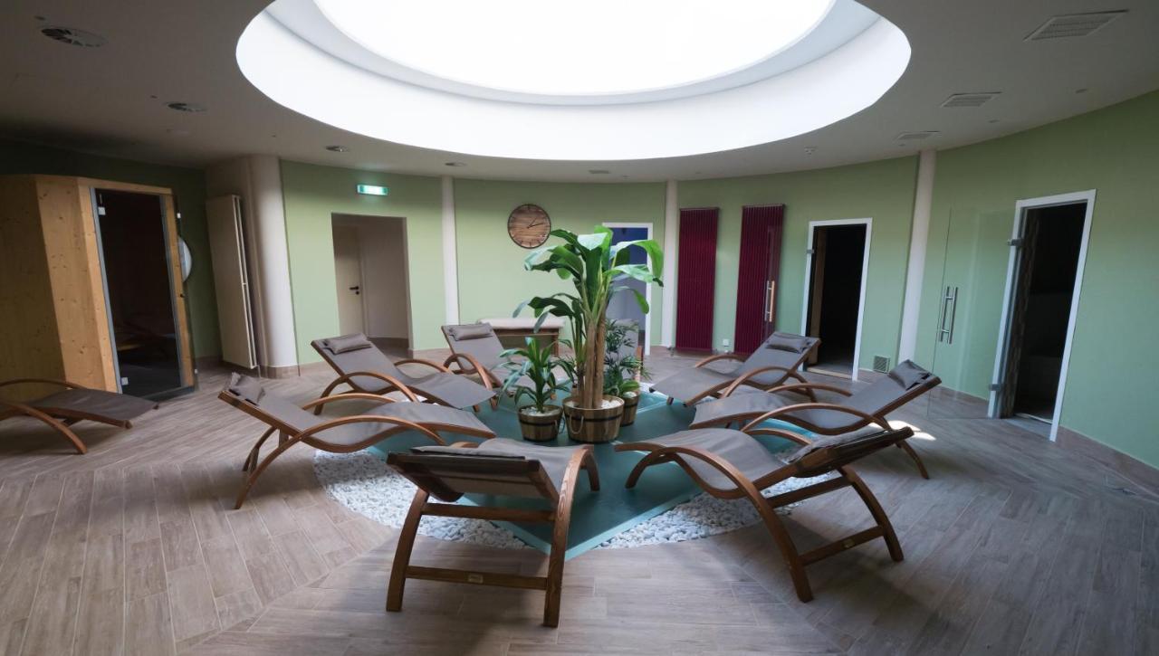 Family Hotel Schloss Rosenegg Fieberbrunn Eksteriør bilde